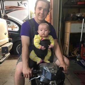 Meet your Posher, Devin